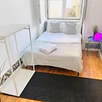 In Alfama, Location In *