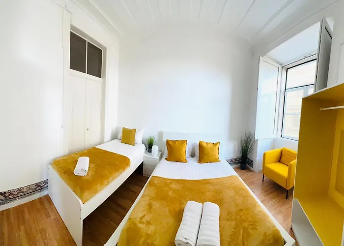 In Alfama, Location In